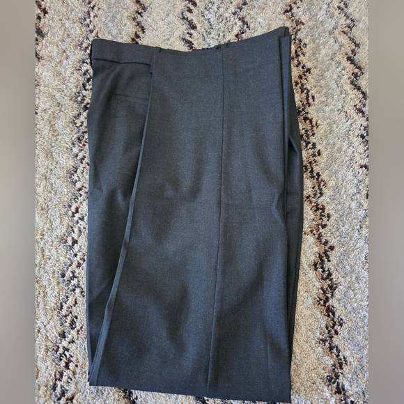 Tommy Hilfiger Mens Dress Pants 34x32 Wrinkle Free Charcoal Career $95 Relax Fit - Picture 5 of 6